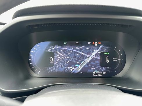 New 2026 Volvo EX40 Plus w/ Climate Package image 21