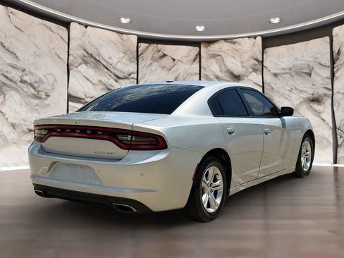 Used 2021 Dodge Charger SXT w/ Leather Interior Group RWD image 6