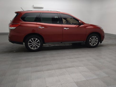 Used 2016 Nissan Pathfinder SV AWD/4WD image 10