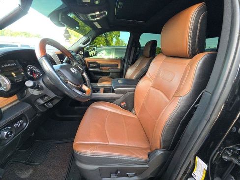 Used 2022 RAM 3500 Limited AWD/4WD image 12