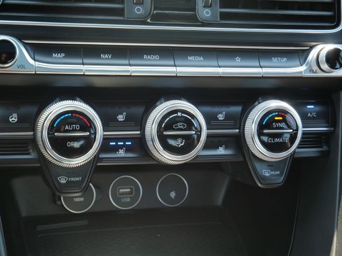 Used 2023 Genesis G70 2.0T w/ Sport Prestige Package AWD/4WD image 23