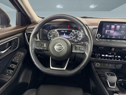 Used 2021 Nissan Rogue SL FWD image 26