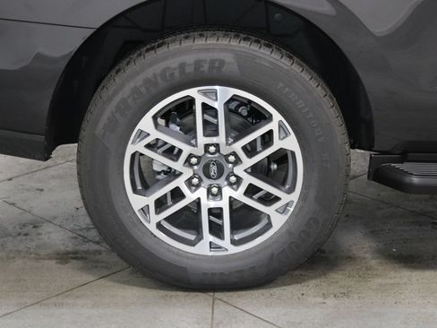 New 2026 Ford Expedition Active RWD image 13