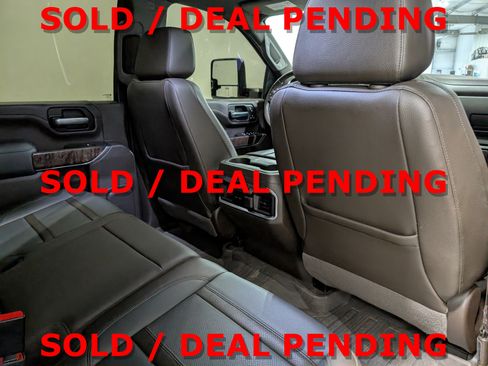 Used 2020 GMC Sierra 2500 Denali w/ Denali Ultimate Package AWD/4WD image 19