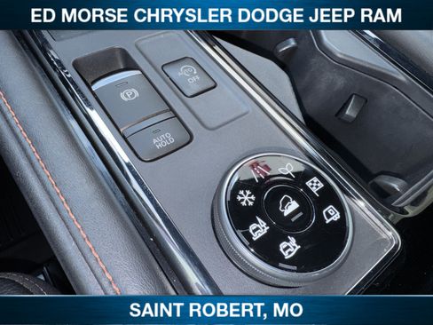 Used 2023 Nissan Pathfinder Rock Creek AWD/4WD image 27