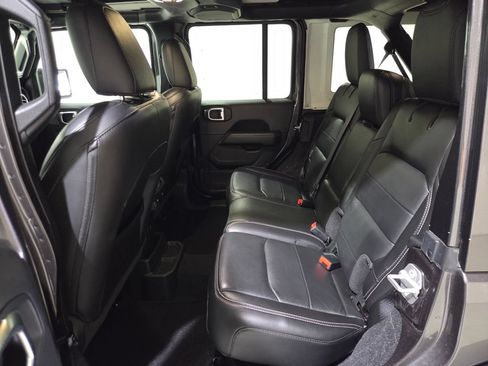 Used 2020 Jeep Wrangler Unlimited Sahara AWD/4WD image 20