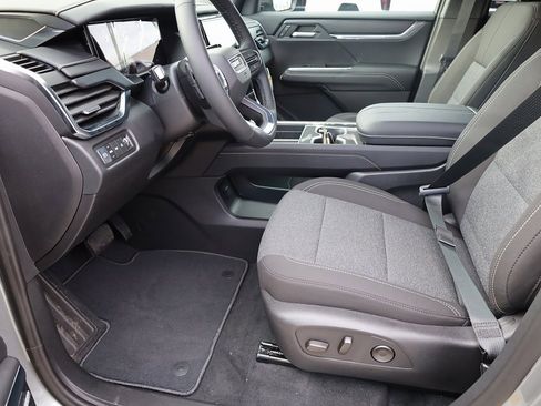 New 2026 GMC Acadia Elevation image 11