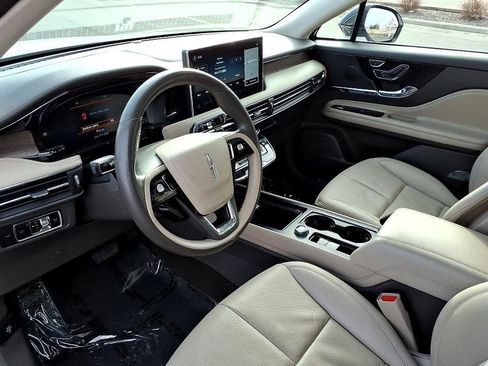 Used 2023 Lincoln Corsair Reserve w/ Equipment Group 201A image 14