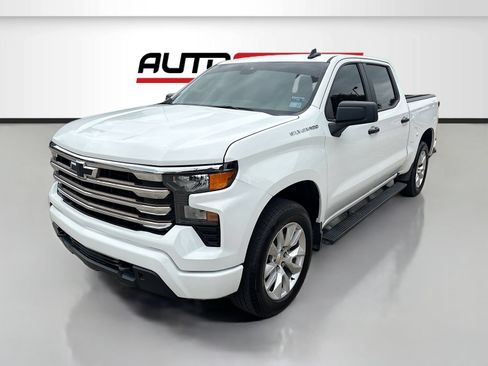 Used 2026 Chevrolet Silverado 1500 Custom RWD image 3