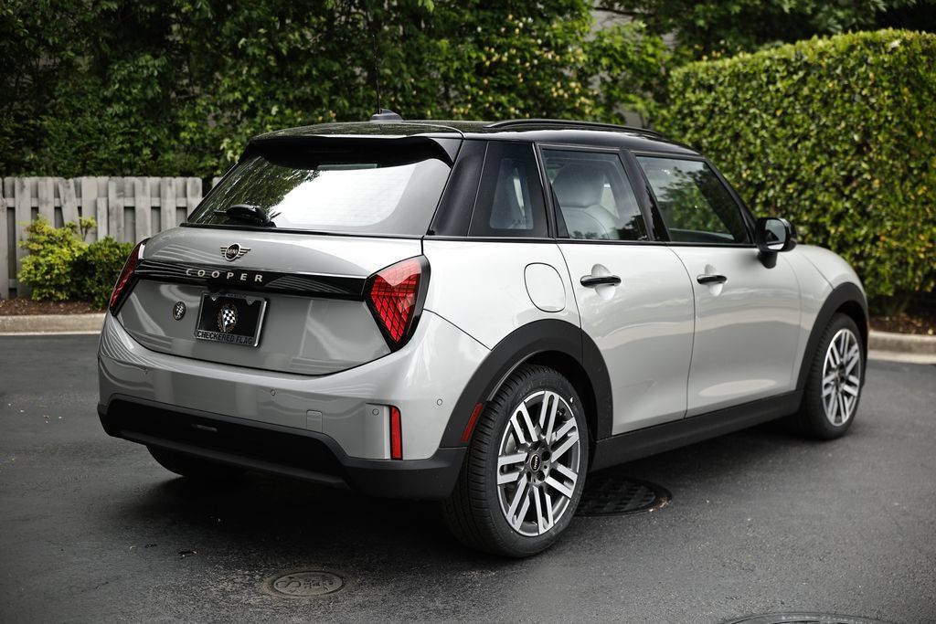 New 2026 MINI Cooper 4-Door Hardtop FWD image 7