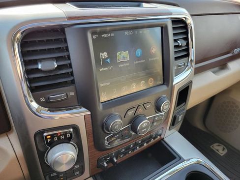 Used 2017 RAM 1500 Laramie w/ Convenience Group AWD/4WD image 7