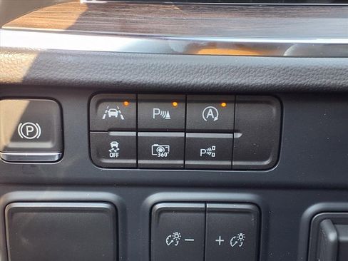 Used 2026 Chevrolet Tahoe Premier image 13