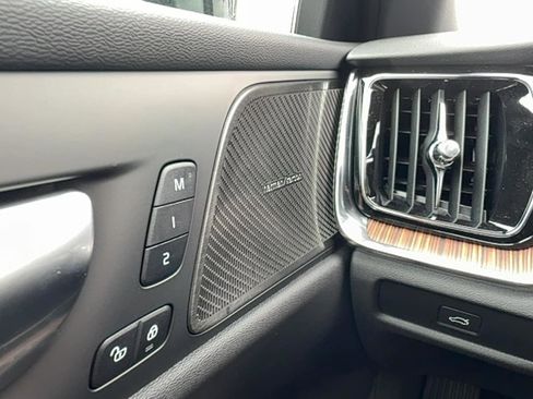 New 2026 Volvo V60 B5 Cross Country Plus w/ Protection Package Premier image 19