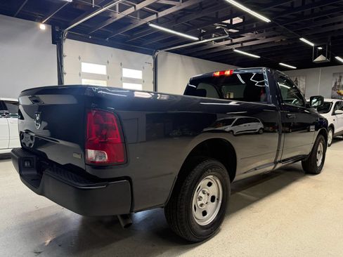 Used 2018 RAM 1500 Express RWD image 12