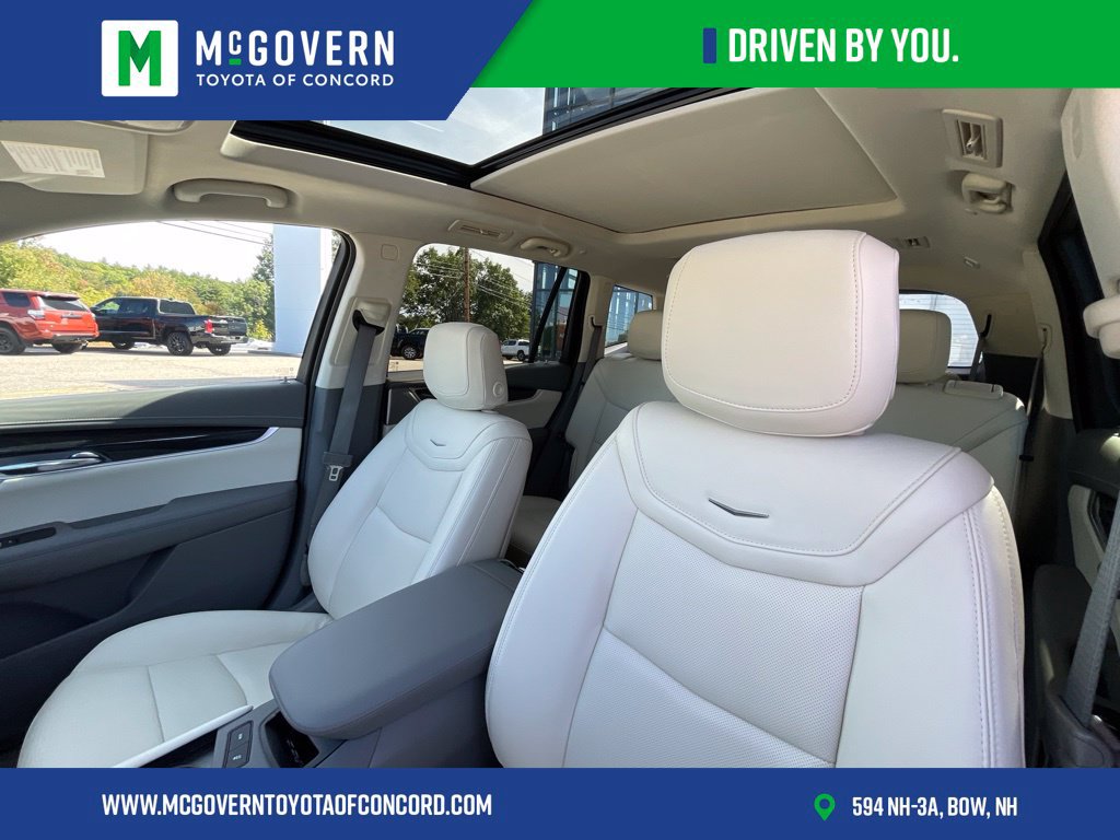 Used 2025 Cadillac XT6 Premium Luxury AWD/4WD image 10