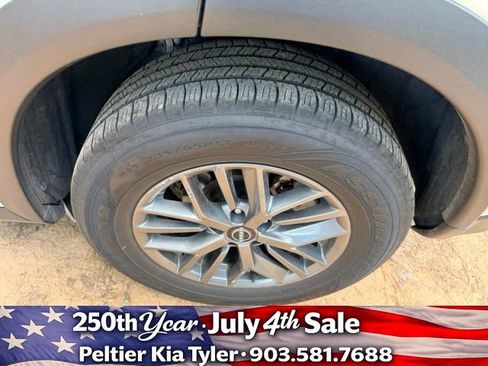 Used 2024 Nissan Rogue S FWD image 6