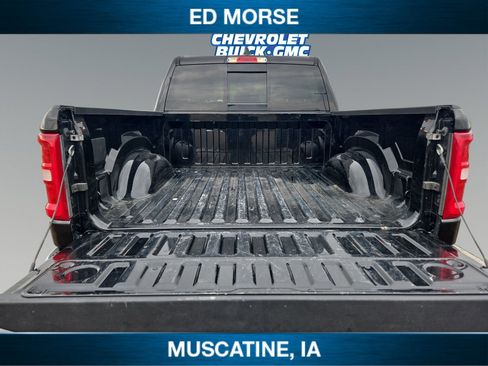 Used 2025 RAM 1500 Laramie AWD/4WD image 18