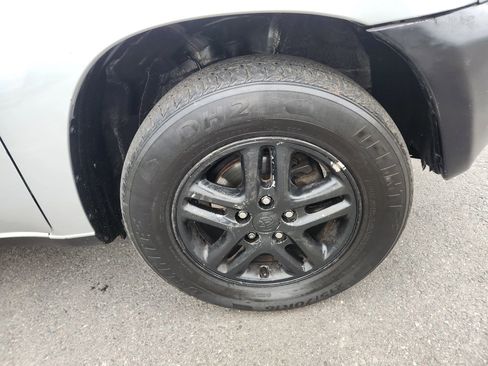 Used 2001 Toyota RAV4 4WD image 6