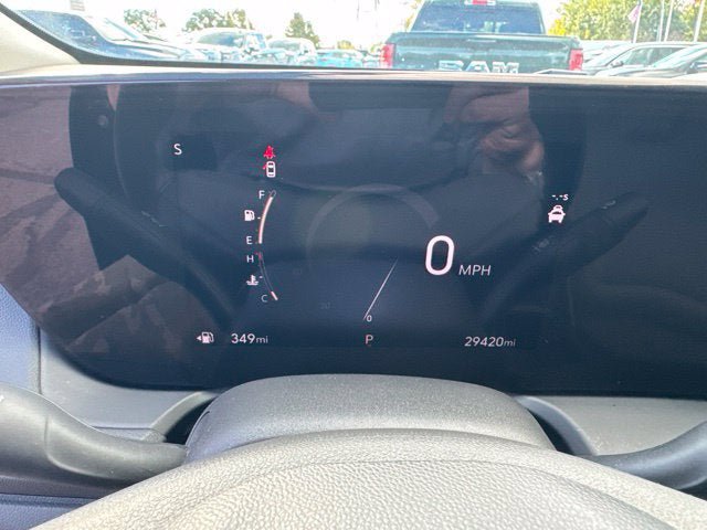Used 2025 Buick Encore GX Preferred w/ Comfort Package AWD/4WD image 13
