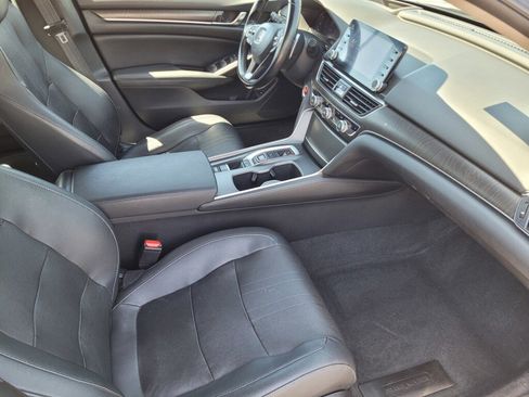 Certified 2020 Honda Accord Touring image 20
