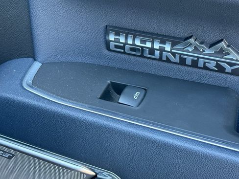 Used 2023 Chevrolet Silverado 1500 High Country w/ High Country Premium Package AWD/4WD image 21