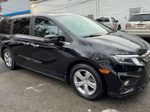 Used 2018 Honda Odyssey EX-L image 2