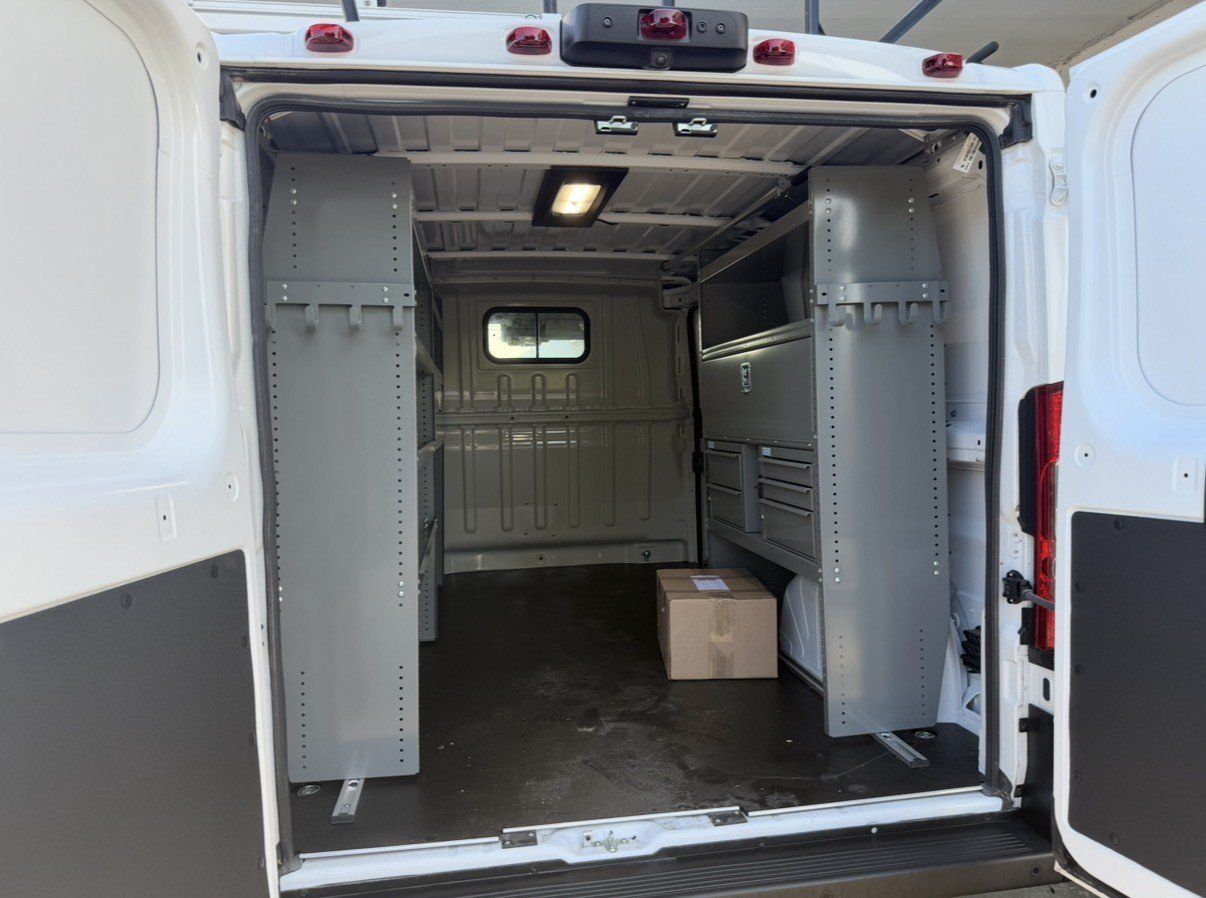 Used 2025 RAM ProMaster 2500 w/ Safety Group FWD image 2