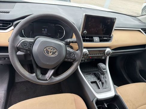 Used 2023 Toyota RAV4 XLE image 11