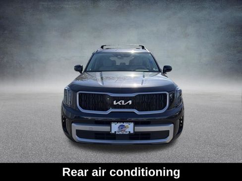Used 2025 Kia Telluride EX image 10