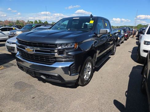 Used 2019 Chevrolet Silverado 1500 LT w/ Fleet Comfort Package AWD/4WD image 1