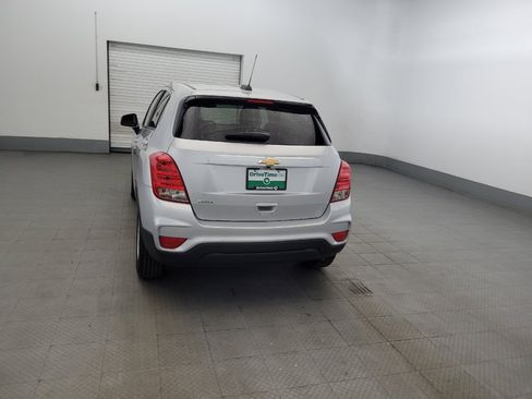 Used 2020 Chevrolet Trax LS w/ Tint and Cruise Package FWD image 6