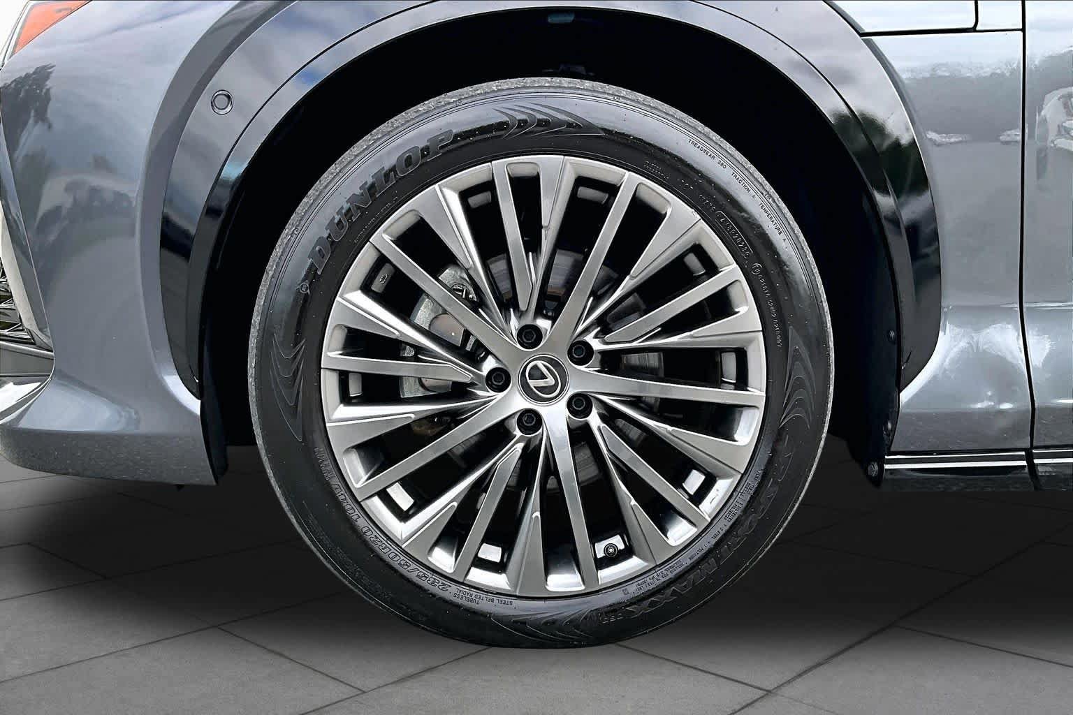 Used 2023 Lexus RZ 450e Premium w/ Accessory Package (P5) AWD/4WD image 10
