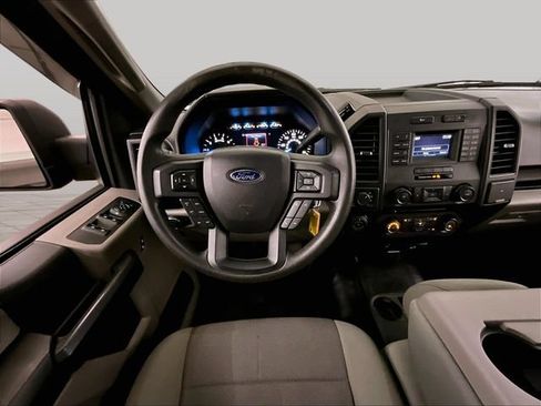 Used 2016 Ford F150 XL w/ Equipment Group 101A Mid AWD/4WD image 5