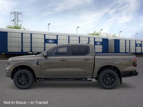 New 2025 Ford Ranger Lariat w/ Black Appearance Package image 3