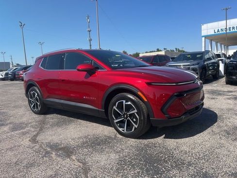 New 2026 Chevrolet Equinox EV LT image 1