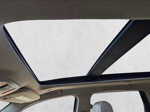 Used 2019 Jeep Grand Cherokee Limited w/ Luxury Group II image 18