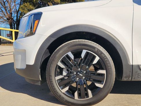 Certified 2024 Kia Telluride SX Prestige image 9