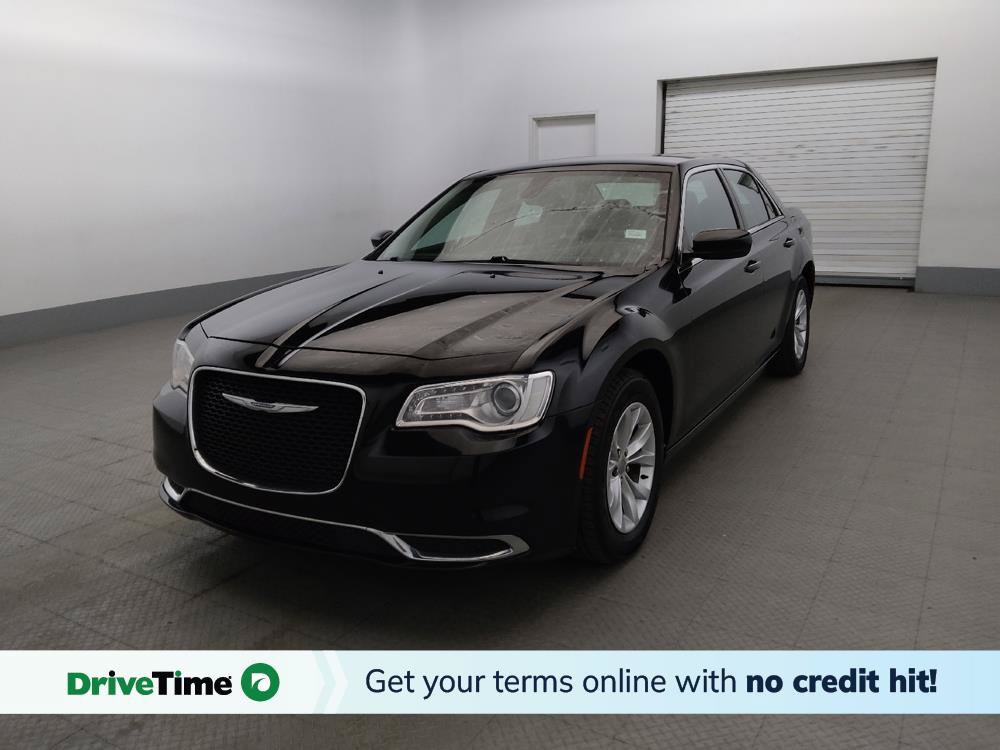 Used 2016 Chrysler 300 Limited RWD image 1