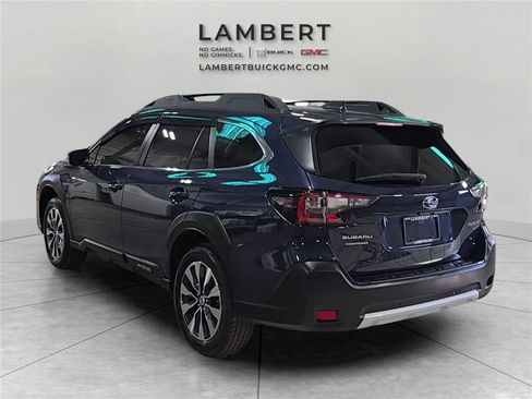 Used 2025 Subaru Outback Limited XT AWD/4WD image 4