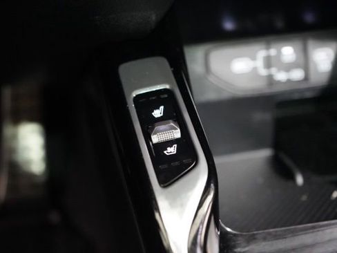 Used 2024 Kia Sorento SX Prestige image 31