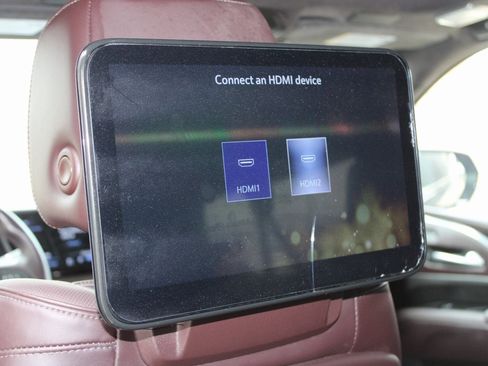 Used 2024 Cadillac Escalade ESV Sport Platinum w/ Heavy-Duty Trailer Package image 21