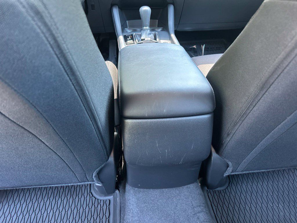 Used 2025 MAZDA MAZDA3 s FWD image 29