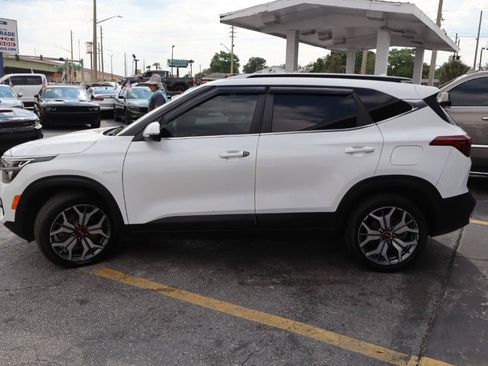 Used 2021 Kia Seltos S AWD/4WD image 6