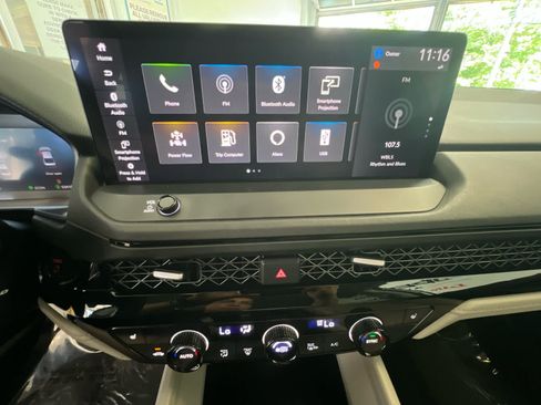 Used 2023 Honda Accord EX-L image 14