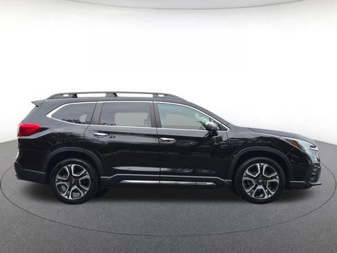 Used 2023 Subaru Ascent Touring AWD/4WD image 4