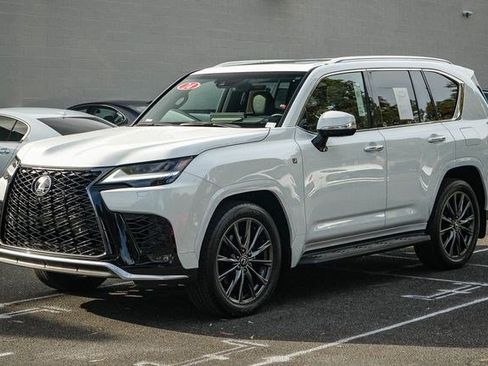 Used 2024 Lexus LX 600 F Sport AWD/4WD image 3
