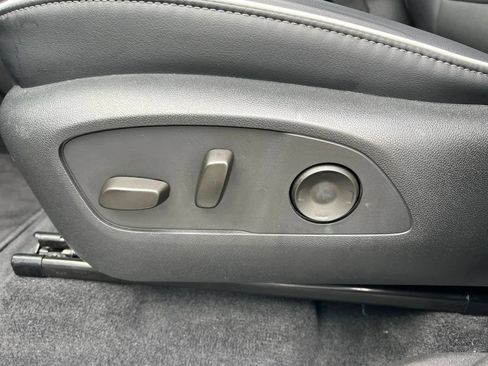 Used 2026 Buick Enclave Preferred FWD image 10
