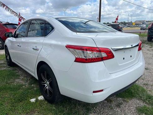 Used 2015 Nissan Sentra S FWD image 5