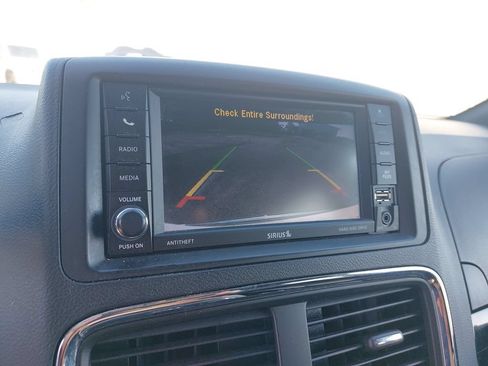 Used 2019 Dodge Grand Caravan SXT FWD image 20