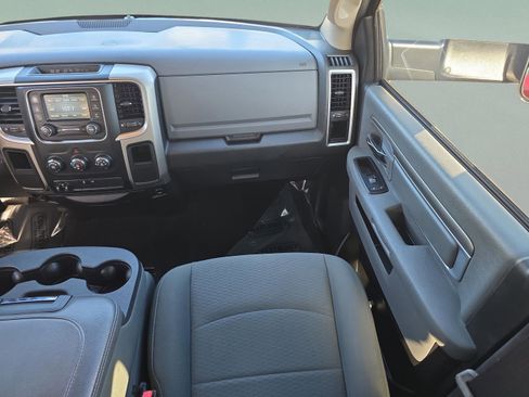 Used 2015 RAM 2500 SLT image 12